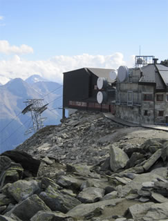 Winding cabin